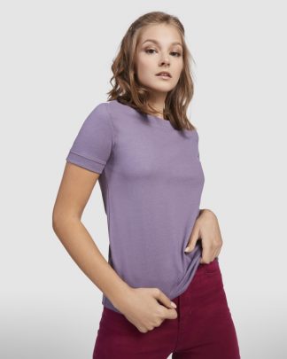 Camiseta para mujer gruesa.